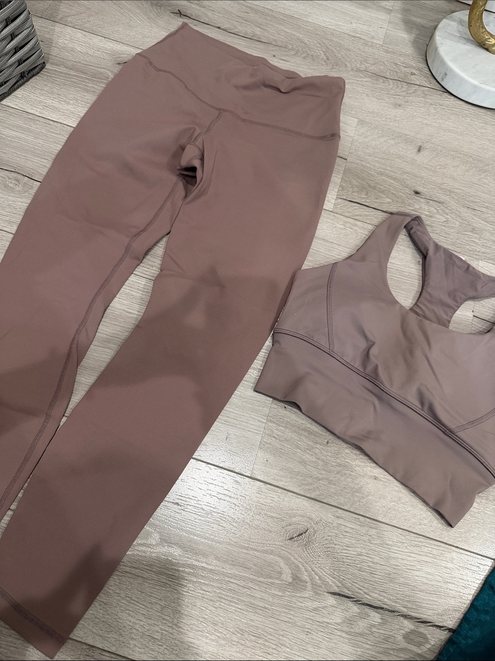 High-Waist Mauve Leggings for Women